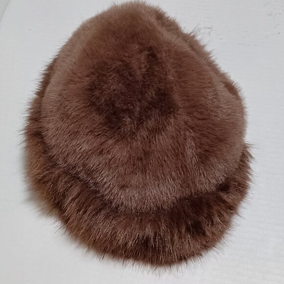 Women's Brown Faux Fur Hat - Picture 1 of 4